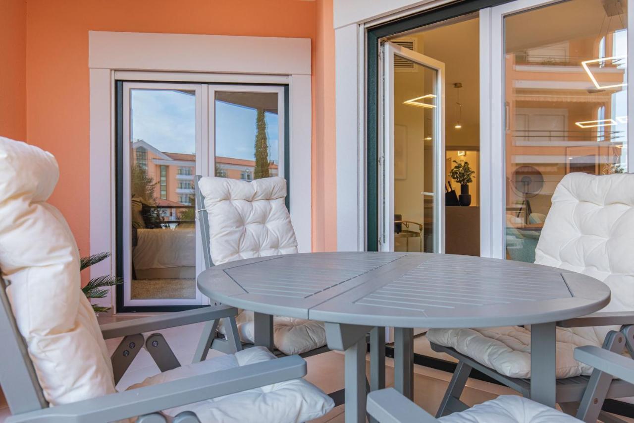Deluxe 2Bdr Apartment In Carcavelos By Lovelystay Luaran gambar