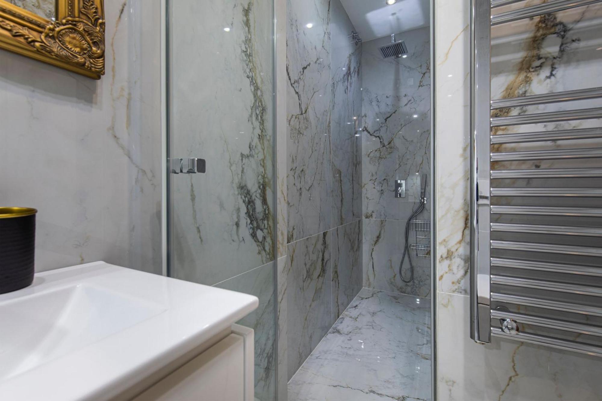 Deluxe 2Bdr Apartment In Carcavelos By Lovelystay Luaran gambar