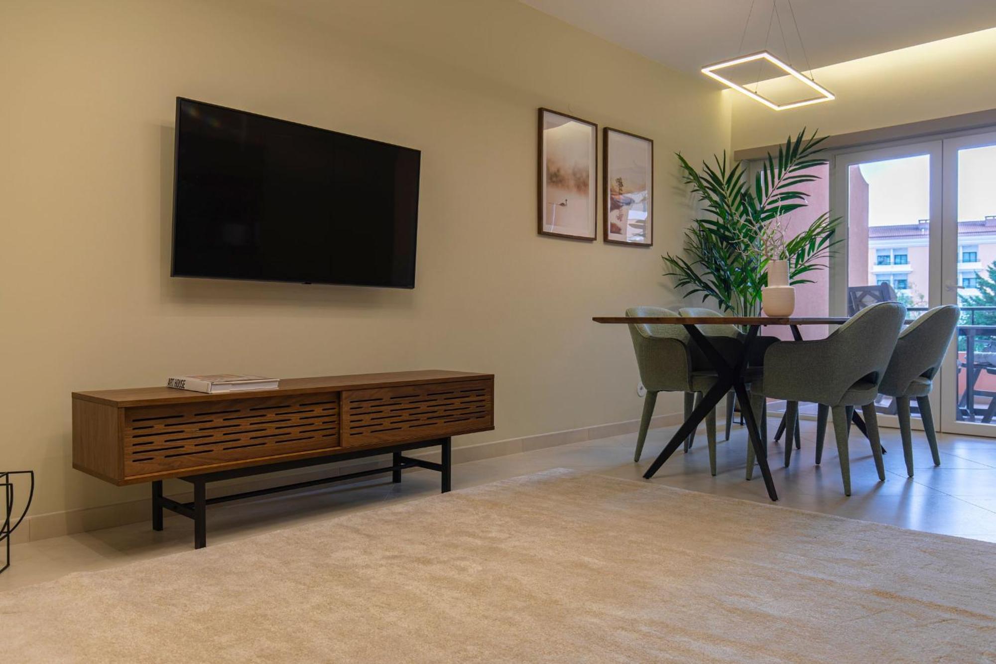 Deluxe 2Bdr Apartment In Carcavelos By Lovelystay Luaran gambar