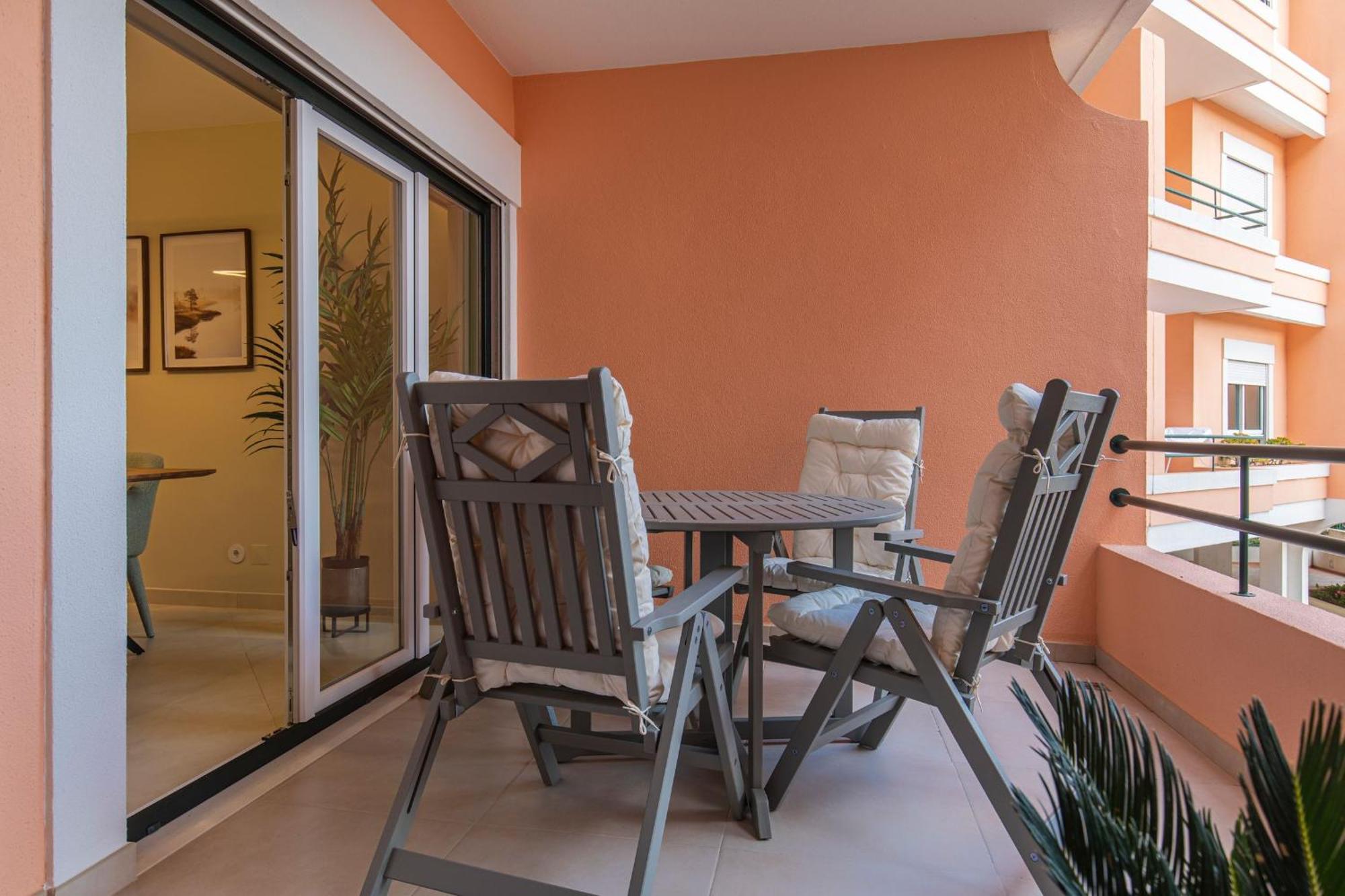 Deluxe 2Bdr Apartment In Carcavelos By Lovelystay Luaran gambar